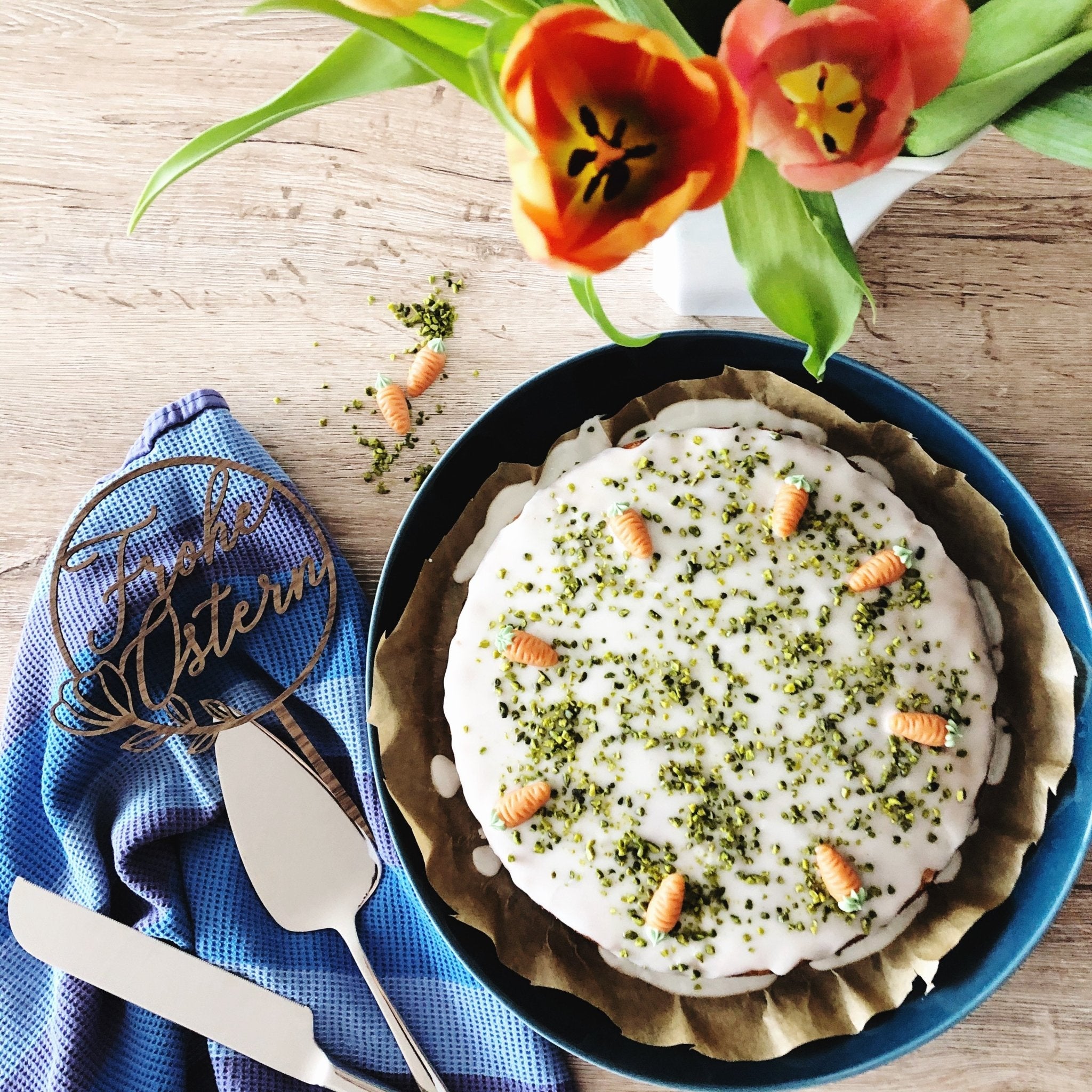 Frohe Ostern! Mit einem leckeren Karottenkuchen - Suzu Papers