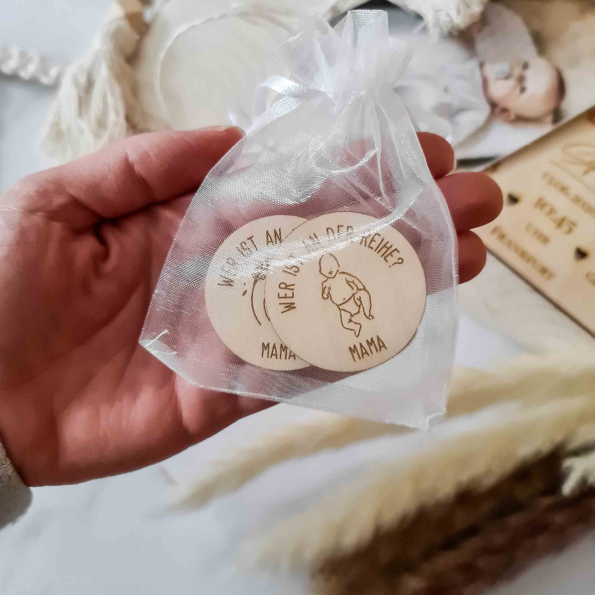 Entscheidungsmünze Mama Papa - Lustiges Geschenk zur Geburt für die Eltern - Suzu Papers