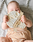 Meilensteinkarten Baby Holz 1-12 Monate personalisiert - Suzu Papers