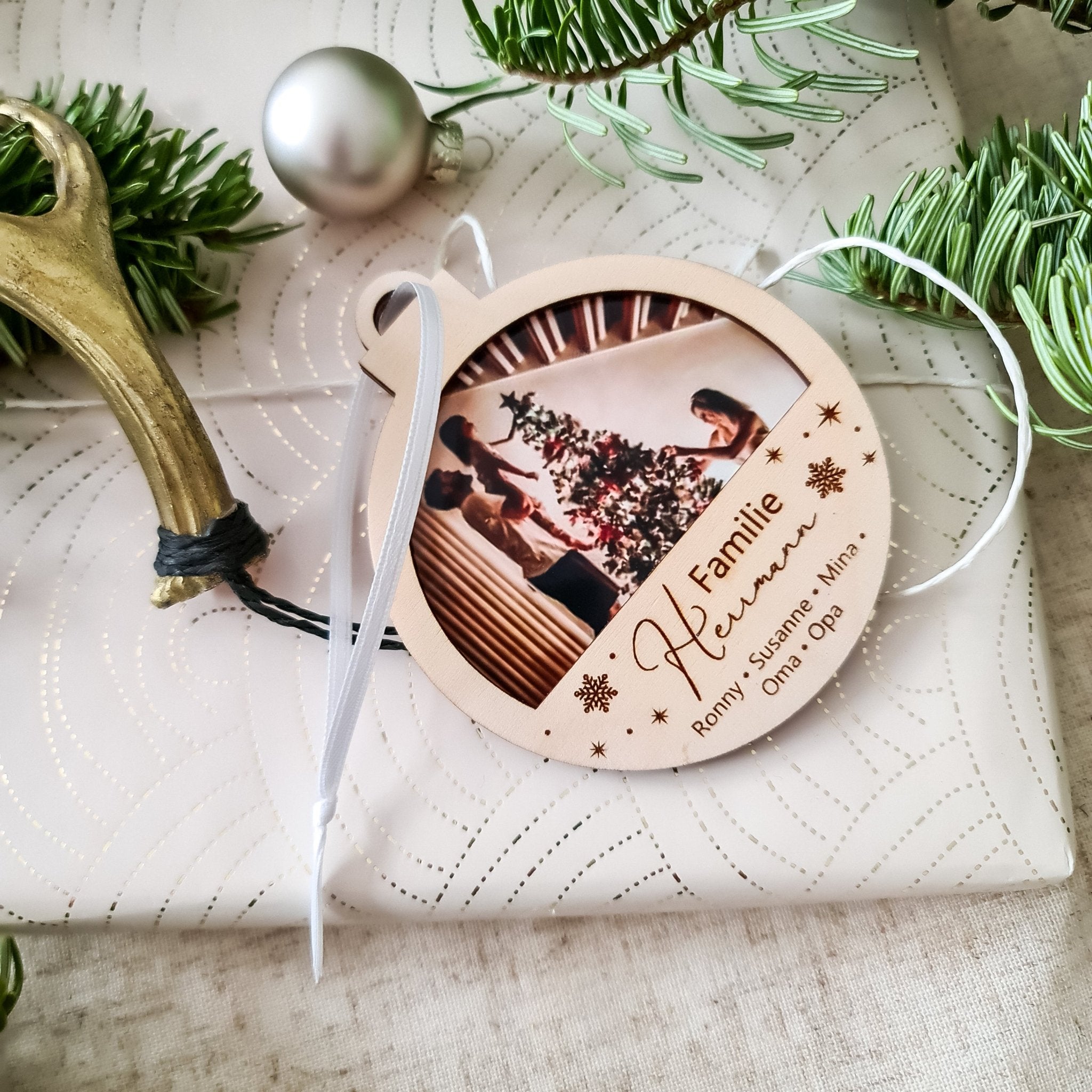 Weihnachtskugel mit Foto - Suzu Papers