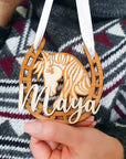 Weihnachtskugel Pferd personalisiert mit Pferdenamen - Suzu Papers