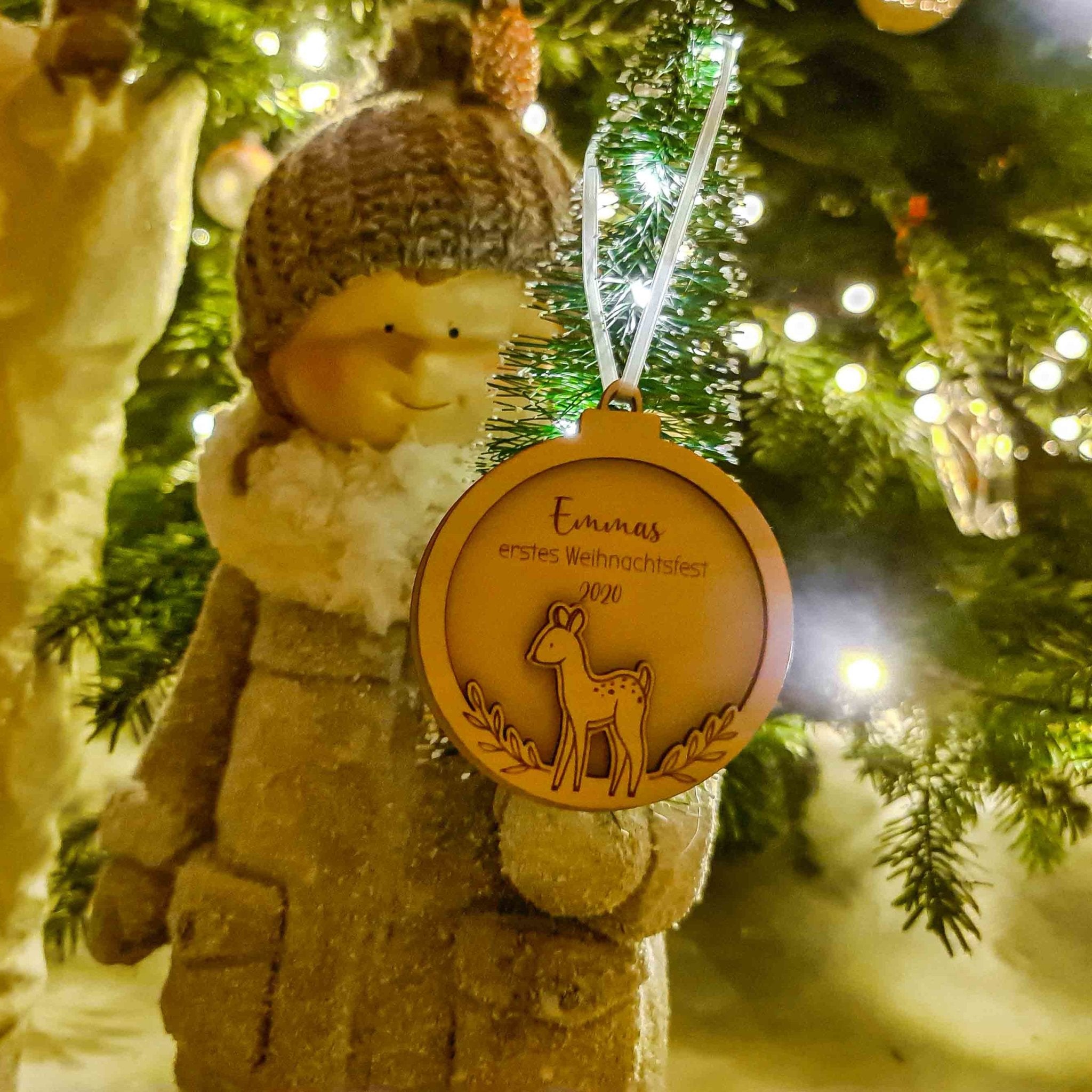 Mein erstes Weihnachten Kugel - Weihnachtsanhänger mit Reh-Motiv - Suzu Papers