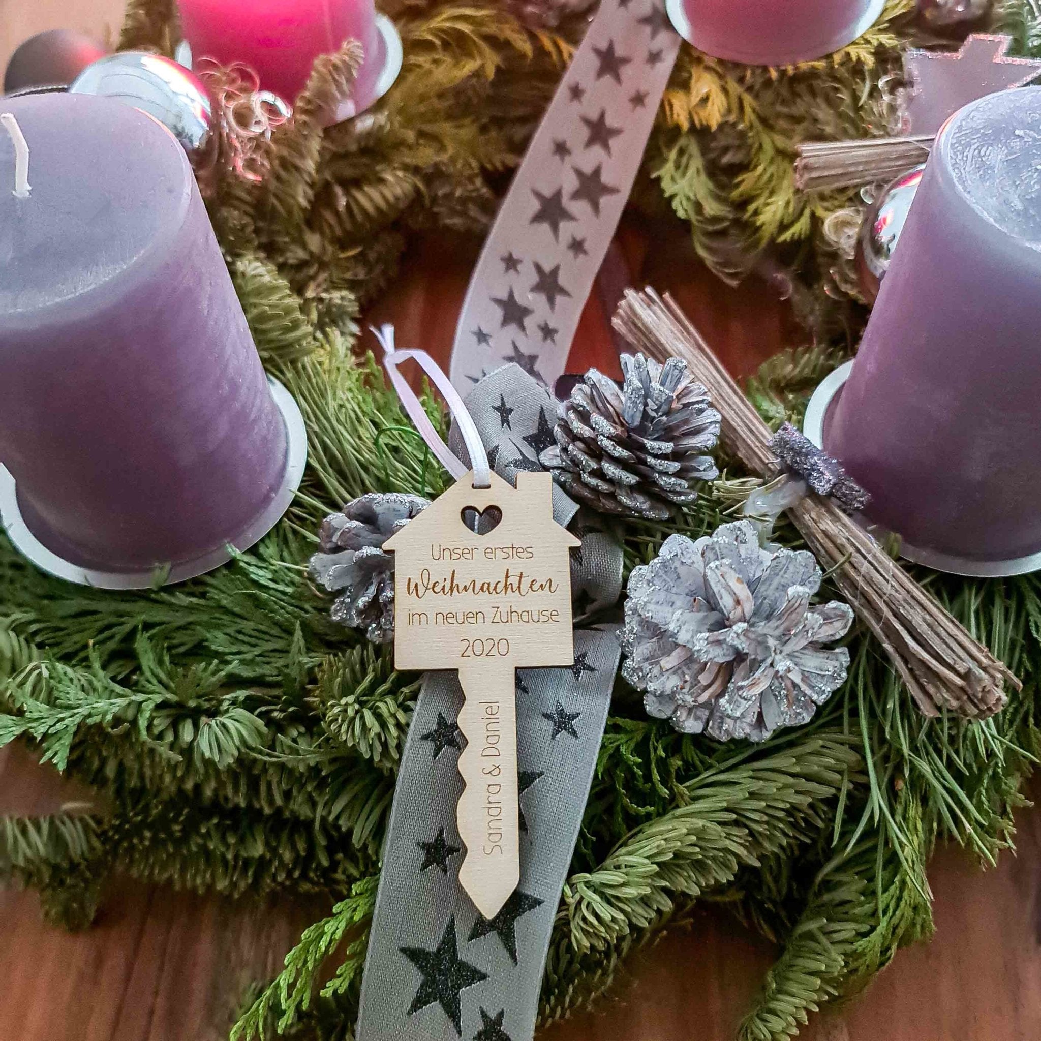Weihnachtskugel Schlüssel - Erstes Weihnachten im neuen Haus - Suzu Papers