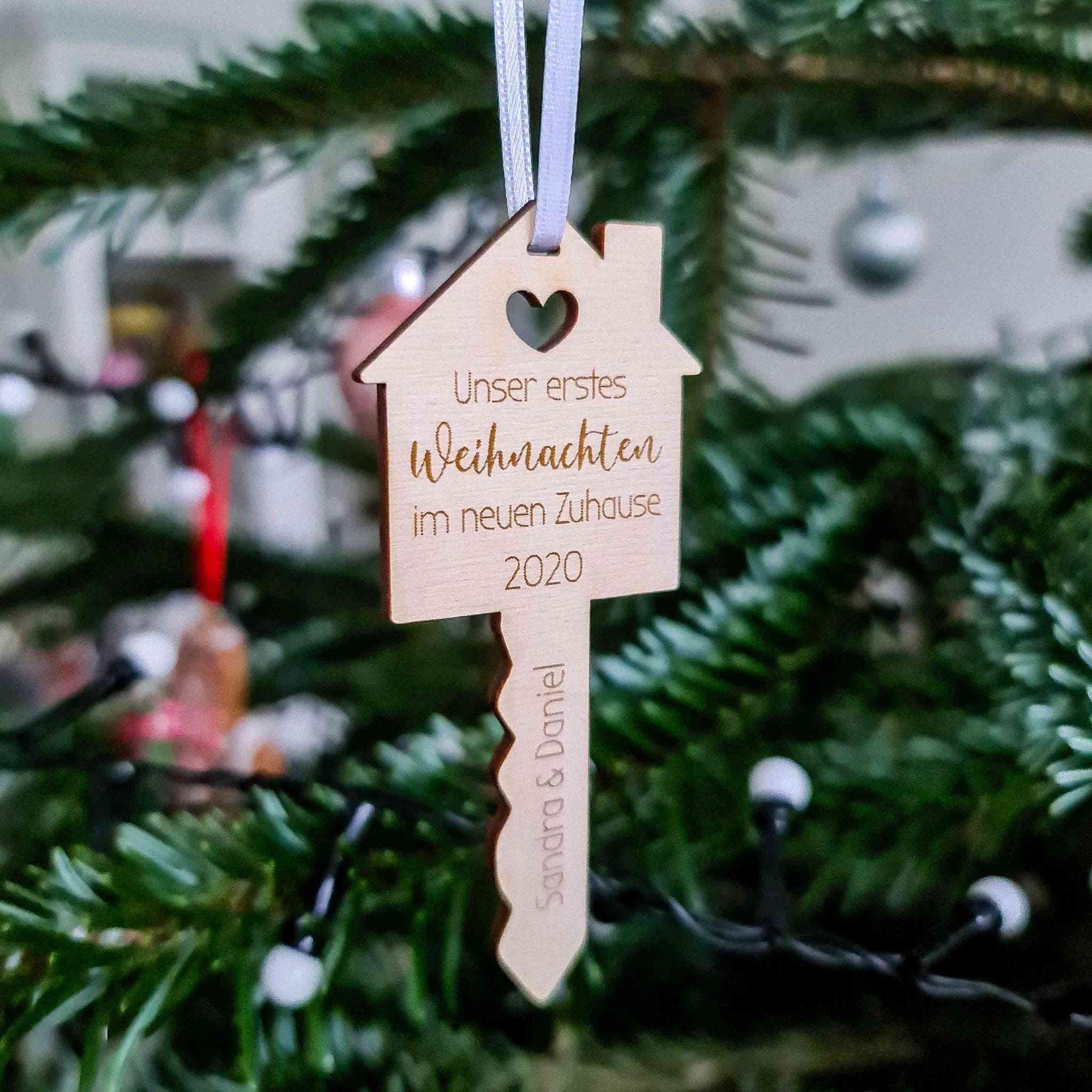 Weihnachtskugel Schlüssel - Erstes Weihnachten im neuen Haus - Suzu Papers