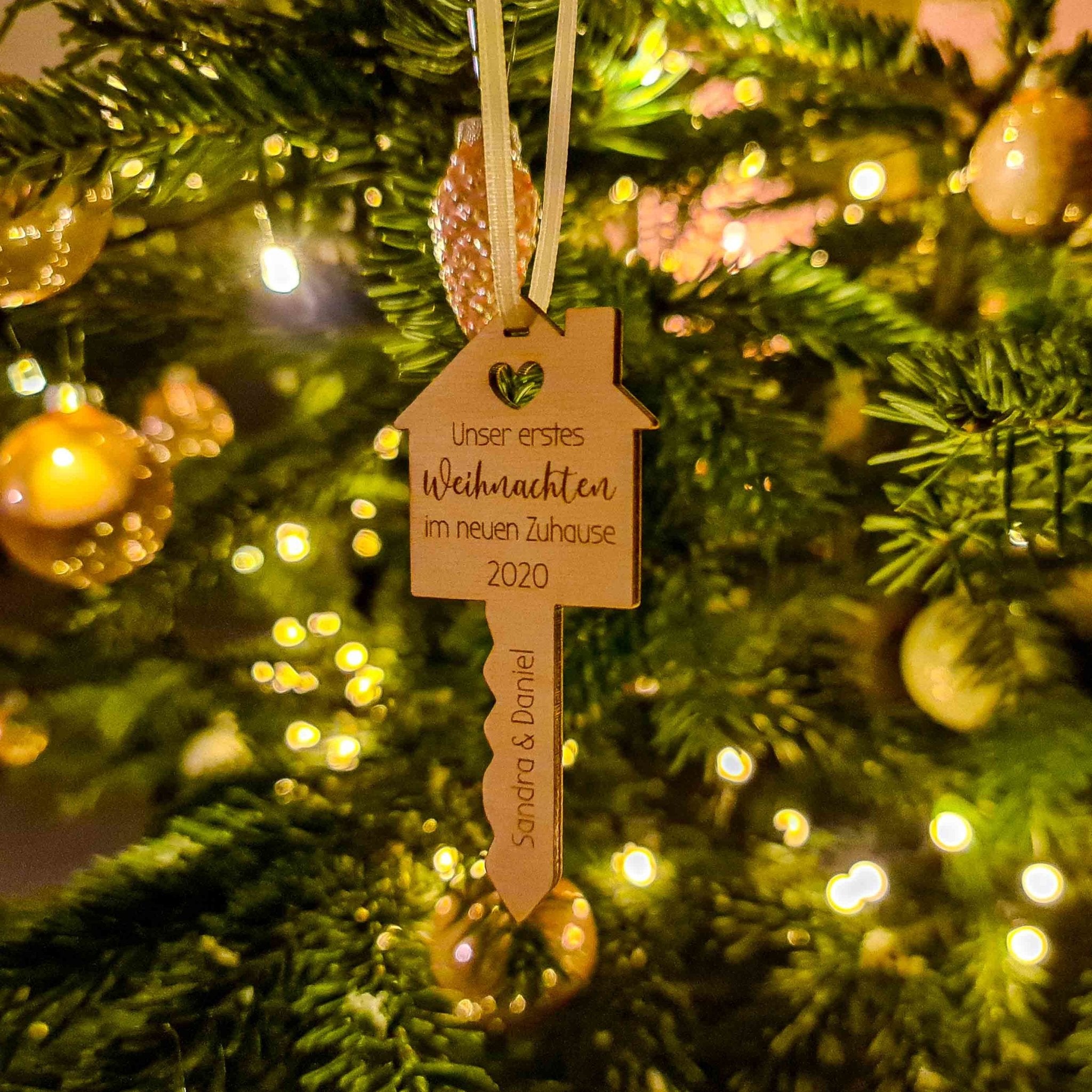 Weihnachtskugel Schlüssel - Erstes Weihnachten im neuen Haus - Suzu Papers